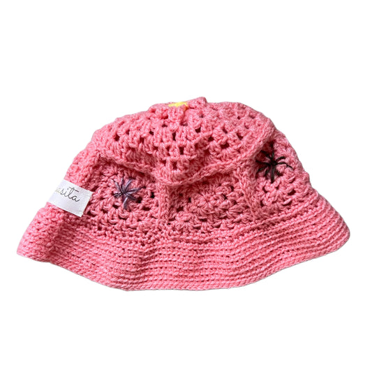 Wool Coral Bucket